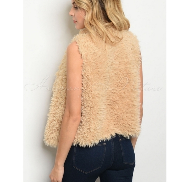 Vegan Fur Teddy Vest Camel Colored NWT Various Sz - Picture 7 of 12